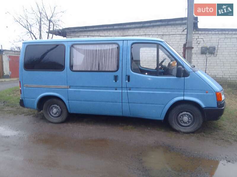 Грузовой фургон Ford Transit 1988 в Луцке фото 6 Грузовой фургон Ford Transit 1988 в Луцке