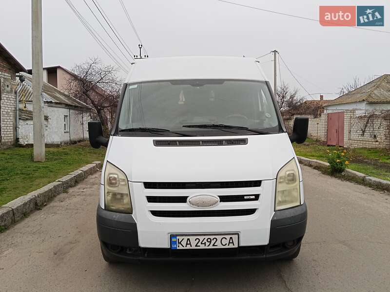 Грузовой фургон Ford Transit 2007 в Николаеве