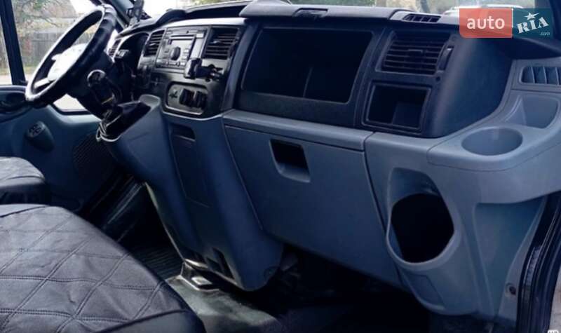 Грузовой фургон Ford Transit 2007 в Николаеве