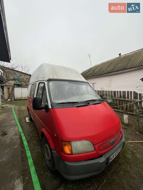 Вантажний фургон Ford Transit 1999 в Києві