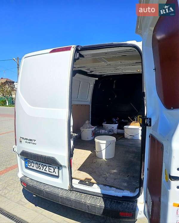 Грузовой фургон Ford Transit 2019 в Гусятине