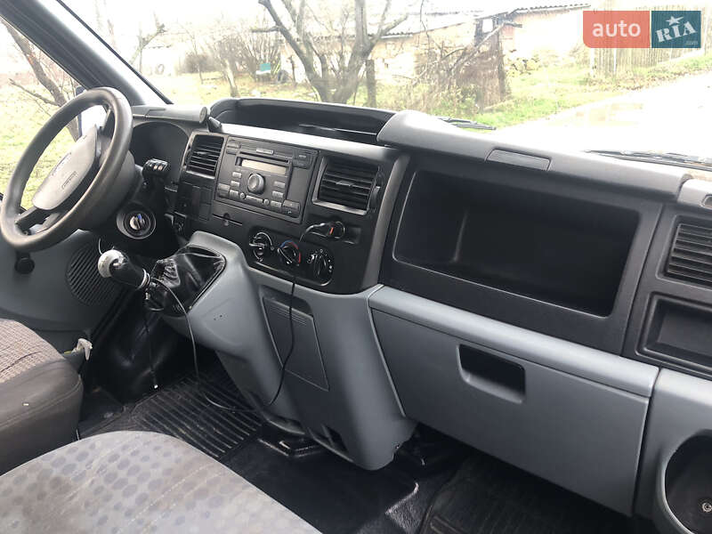 Вантажний фургон Ford Transit 2007 в Кілії