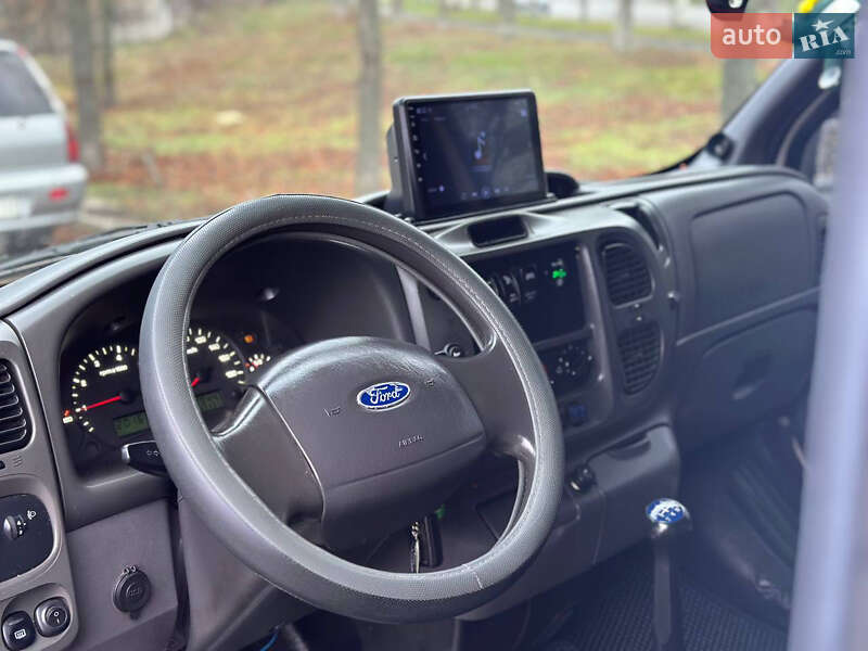 Вантажний фургон Ford Transit 2006 в Дніпрі фото 7 Вантажний фургон Ford Transit 2006 в Дніпрі