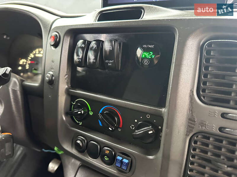 Вантажний фургон Ford Transit 2006 в Дніпрі фото 21 Вантажний фургон Ford Transit 2006 в Дніпрі