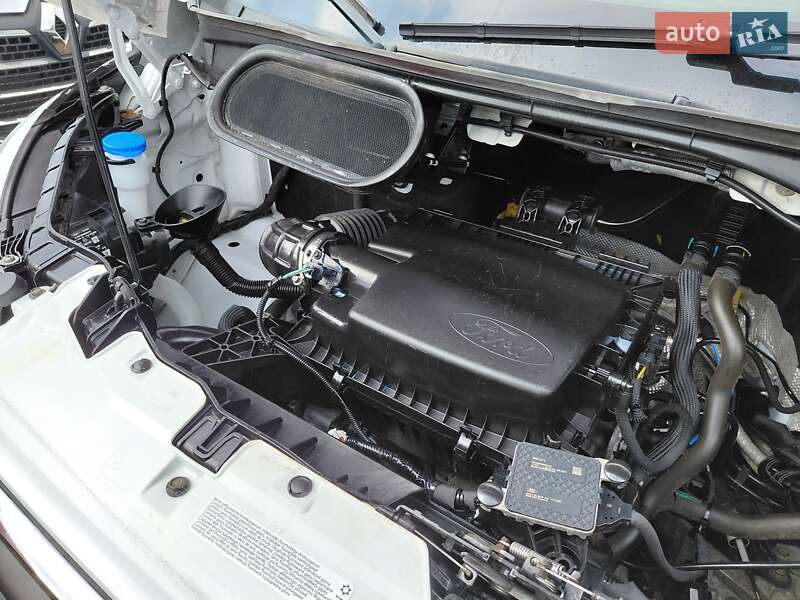 Вантажний фургон Ford Transit 2020 в Івано-Франківську