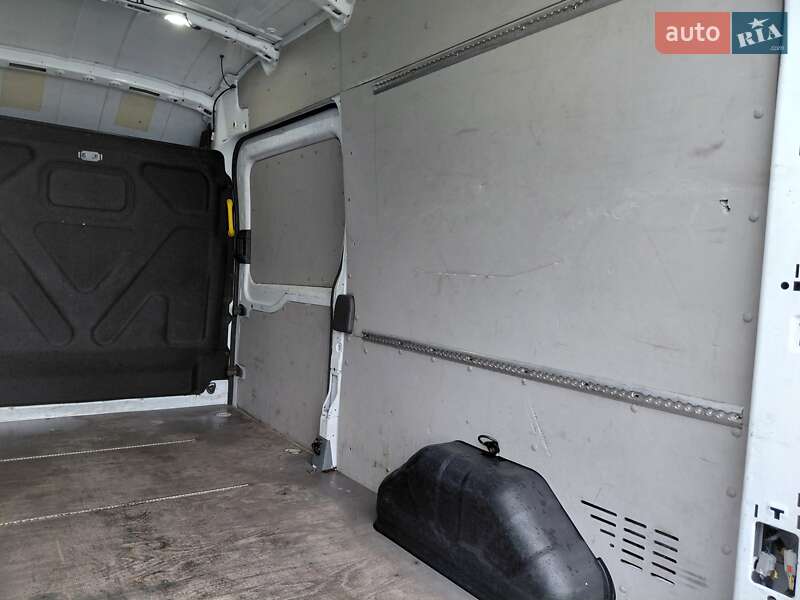 Вантажний фургон Ford Transit 2020 в Івано-Франківську