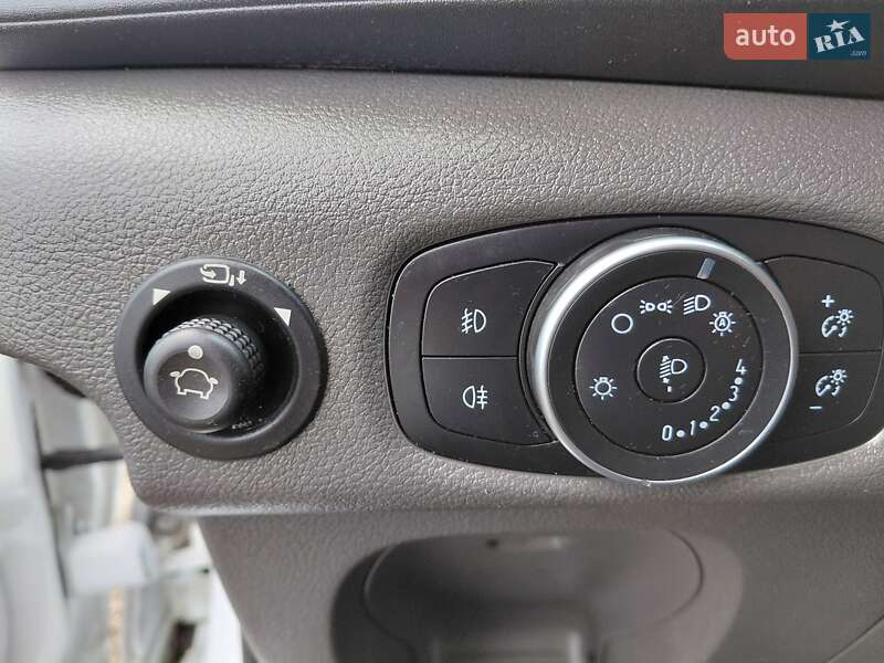 Вантажний фургон Ford Transit 2020 в Івано-Франківську