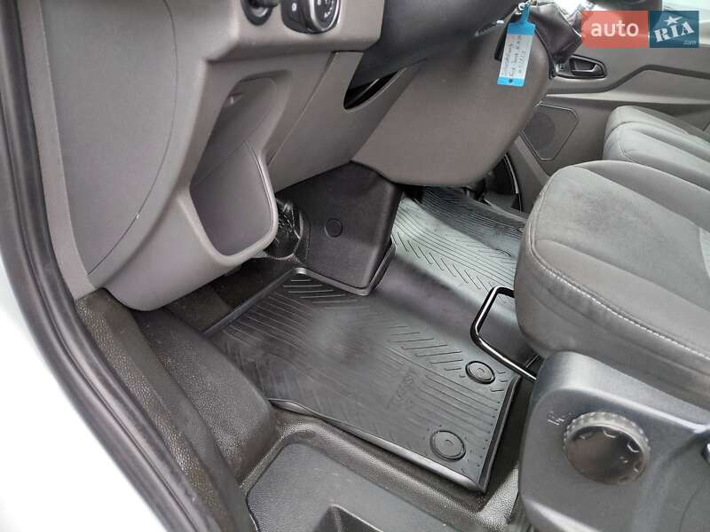 Вантажний фургон Ford Transit 2020 в Івано-Франківську