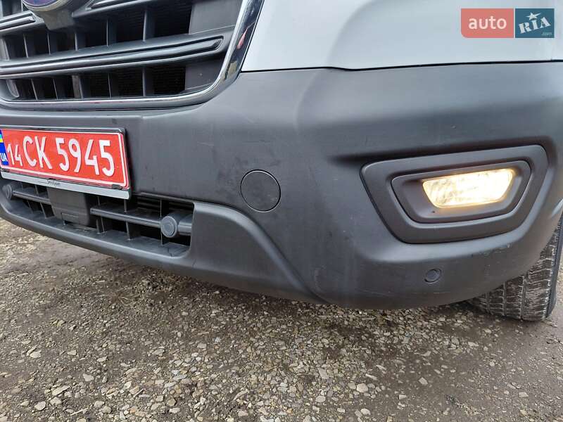 Вантажний фургон Ford Transit 2020 в Івано-Франківську