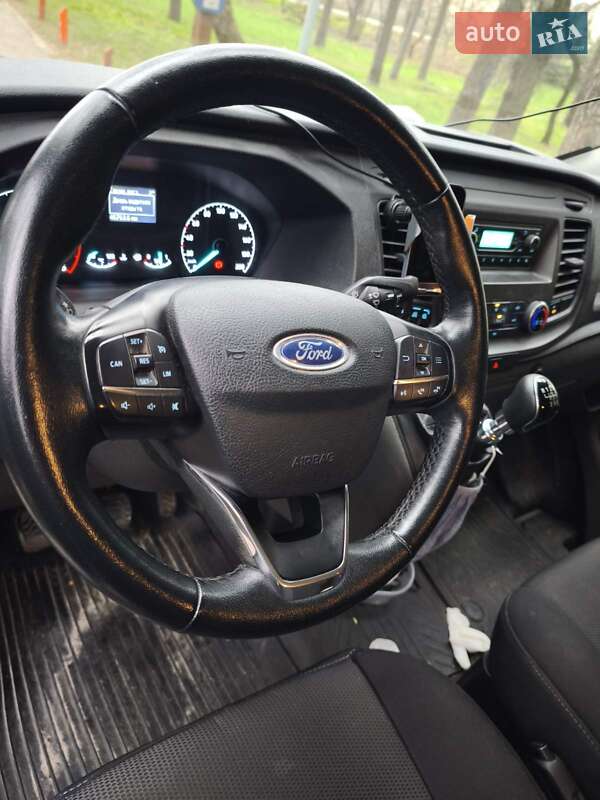 Вантажопасажирський фургон Ford Transit 2020 в Києві