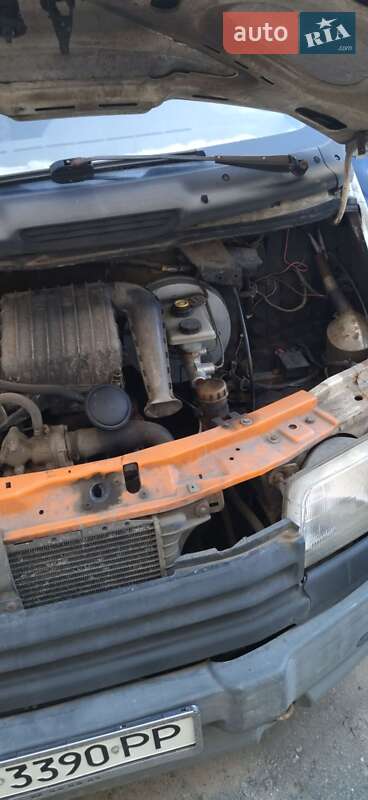 Грузовой фургон Ford Transit 1990 в Вишневом фото 8 Грузовой фургон Ford Transit 1990 в Вишневом