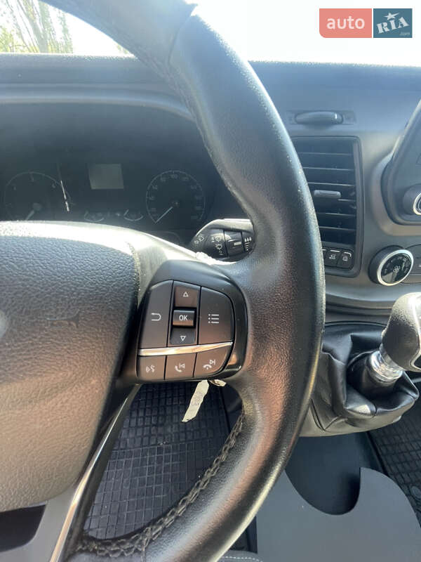 Грузовой фургон Ford Transit 2019 в Николаеве