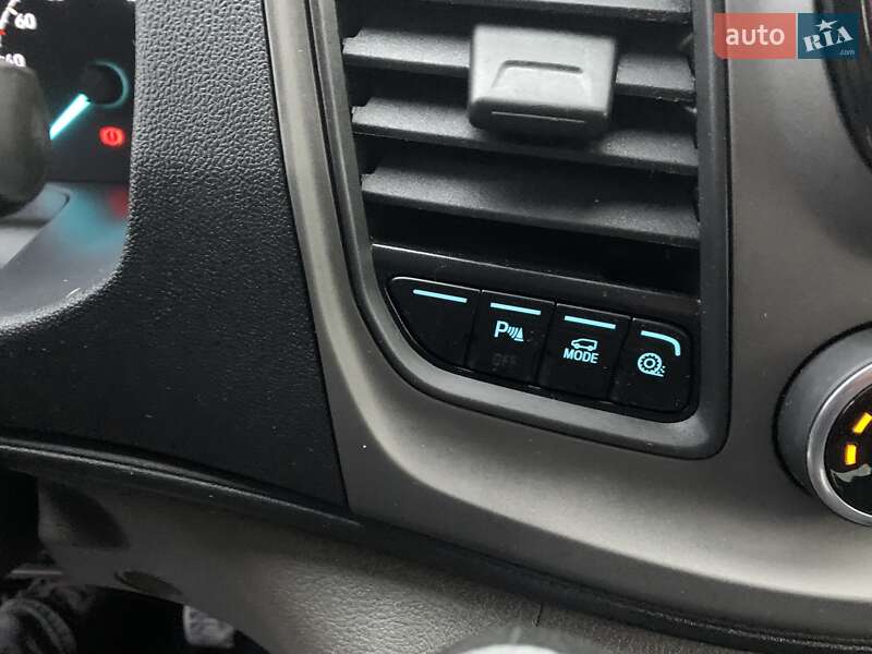 Микроавтобус грузовой (до 3,5т) Ford Transit 2020 в Ровно фото 31 Микроавтобус грузовой (до 3,5т) Ford Transit 2020 в Ровно