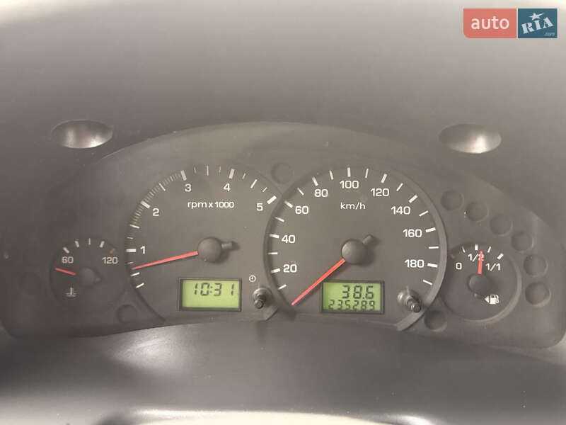 Минивэн Ford Transit 2006 в Ивано-Франковске