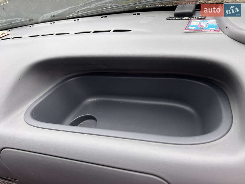 Грузовой фургон Ford Transit 1998 в Виннице