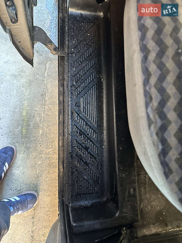 Грузопассажирский фургон Ford Transit 2002 в Балте фото 18 Грузопассажирский фургон Ford Transit 2002 в Балте