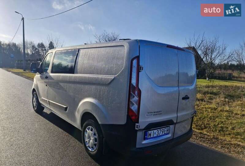 Грузовой фургон Ford Transit 2015 в Ровно