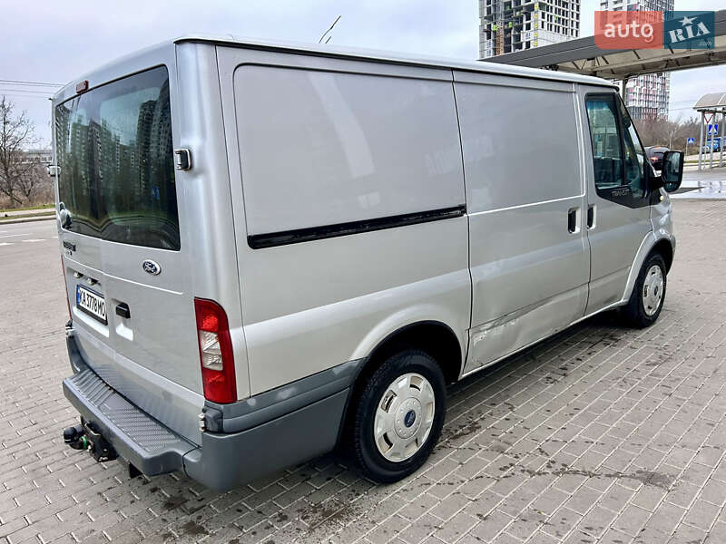 Грузовой фургон Ford Transit 2006 в Киеве