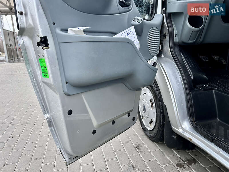 Грузовой фургон Ford Transit 2006 в Киеве