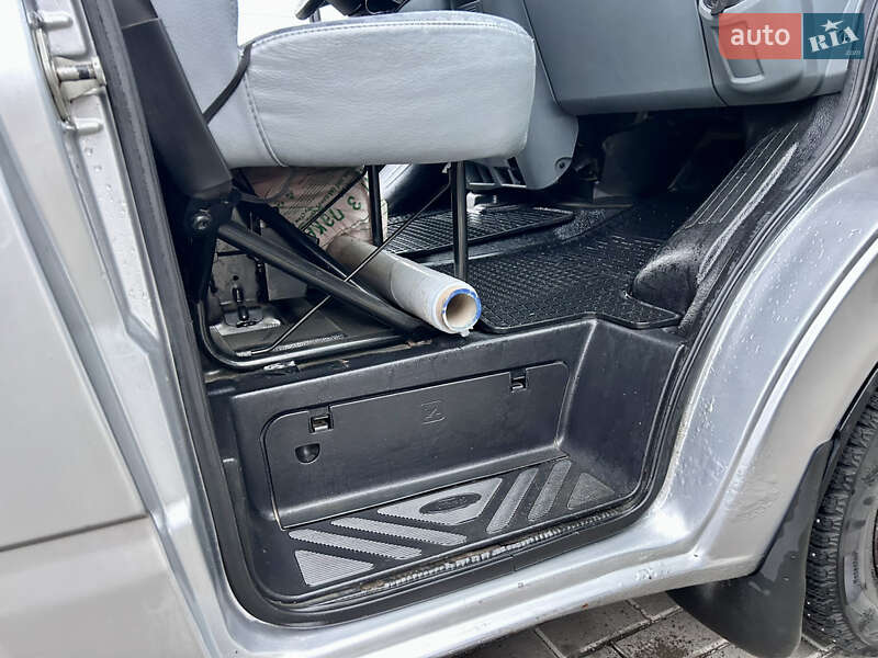 Грузовой фургон Ford Transit 2006 в Киеве