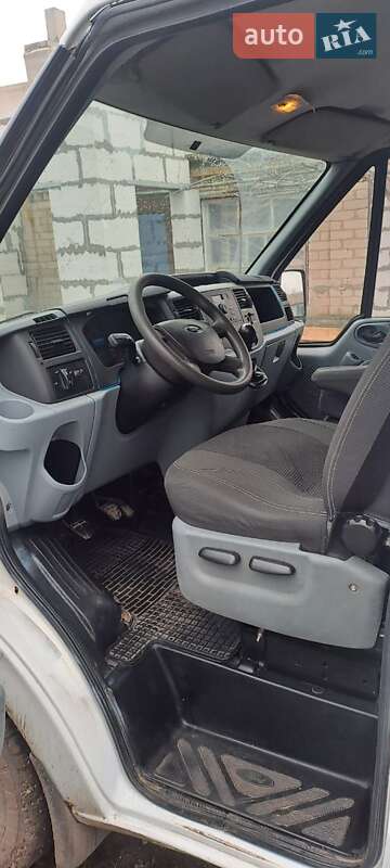 Мікроавтобус вантажний (до 3,5т) Ford Transit 2006 в Новомосковську