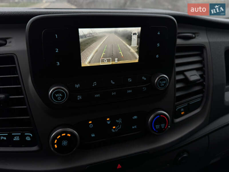 Грузовой фургон Ford Transit 2021 в Ирпене