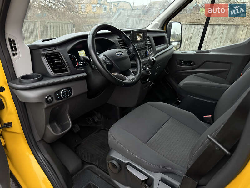 Грузовой фургон Ford Transit 2021 в Ирпене
