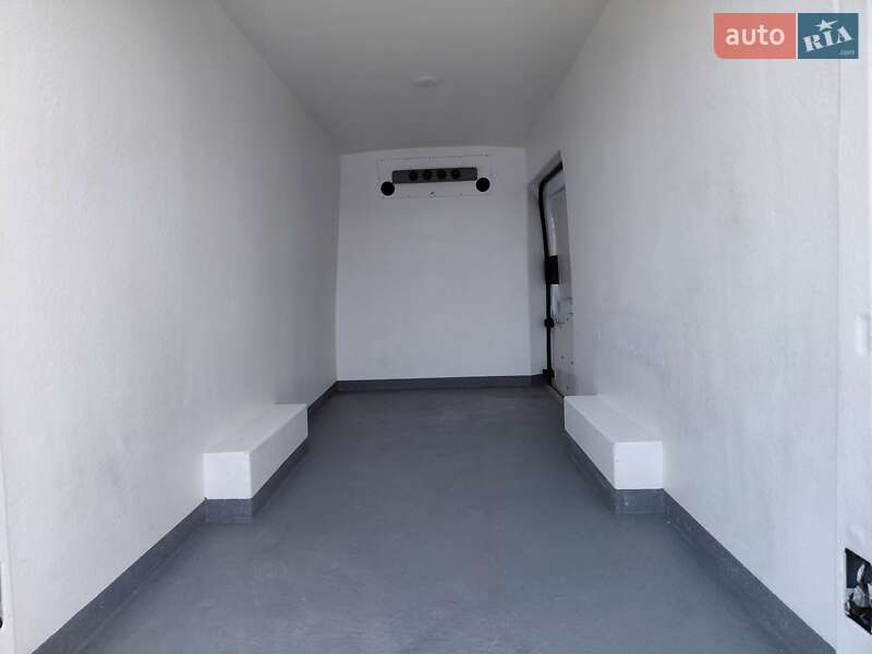 Вантажний фургон Ford Transit 2020 в Івано-Франківську