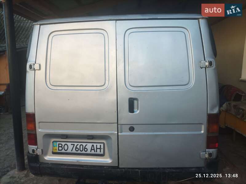 Минивэн Ford Transit 1998 в Почаеве