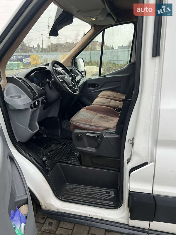 Мінівен Ford Transit 2016 в Ужгороді