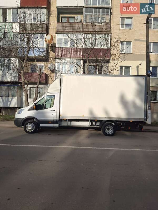 Грузовой фургон Ford Transit 2016 в Волочиске