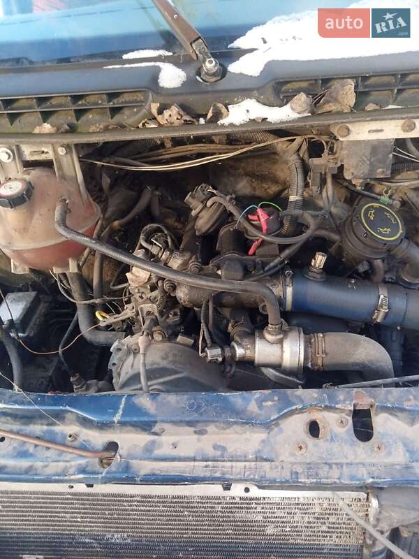 Мікроавтобус Ford Transit 2000 в Клевані