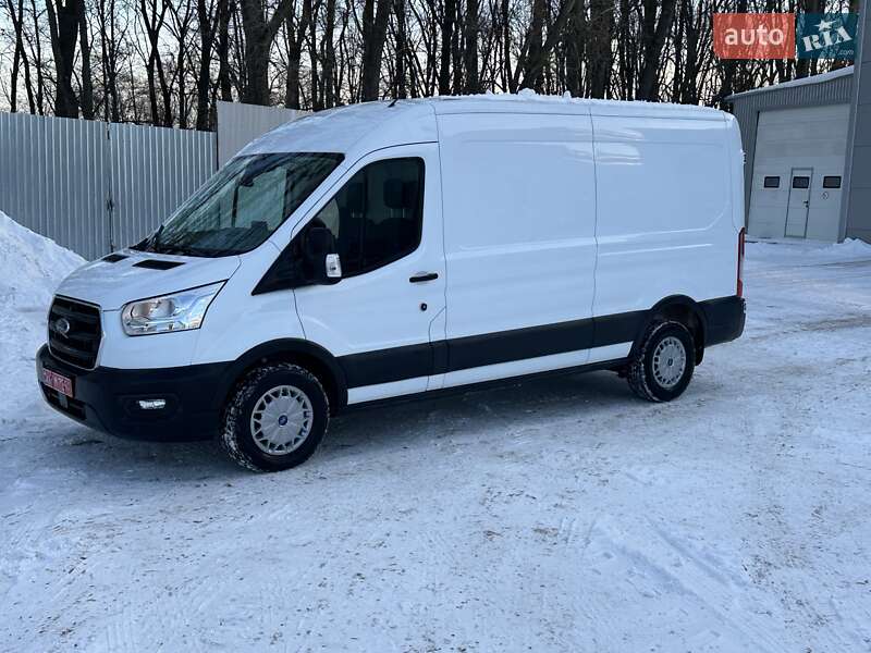 Грузовой фургон Ford Transit 2021 в Ирпене