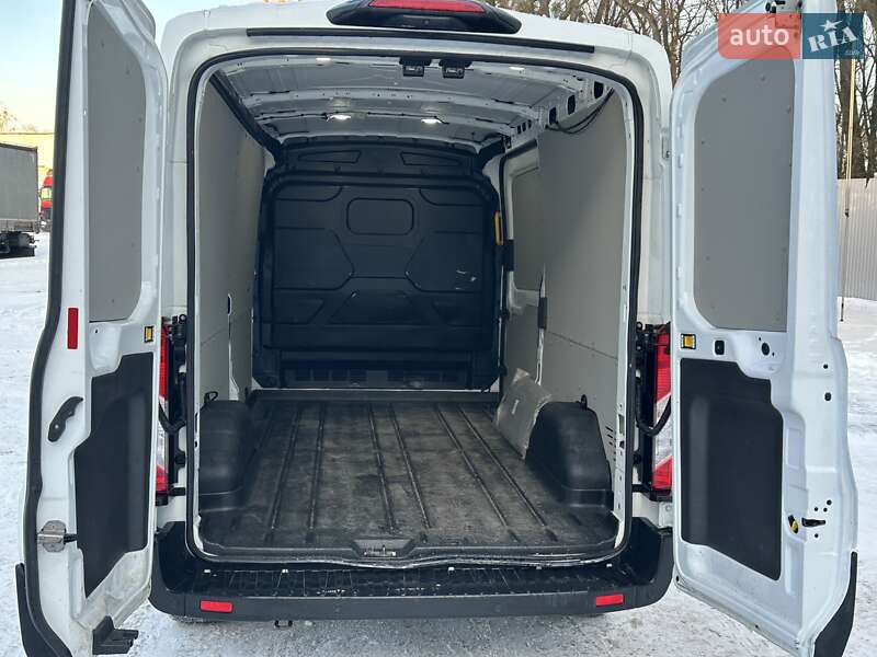 Грузовой фургон Ford Transit 2021 в Ирпене