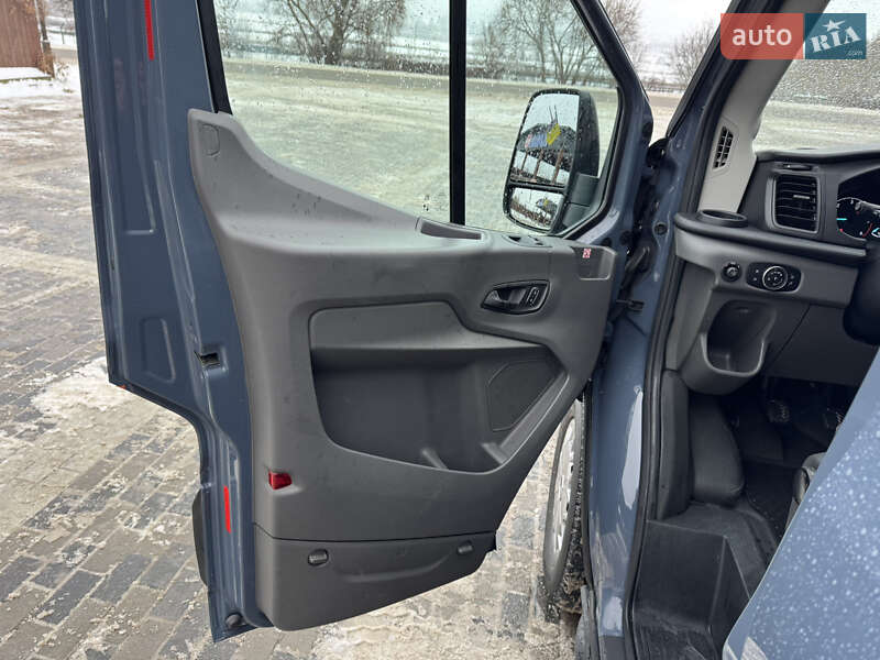 Грузовой фургон Ford Transit 2021 в Ирпене