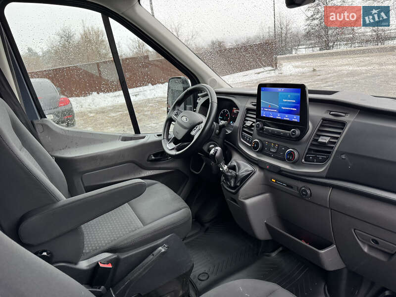 Грузовой фургон Ford Transit 2021 в Ирпене