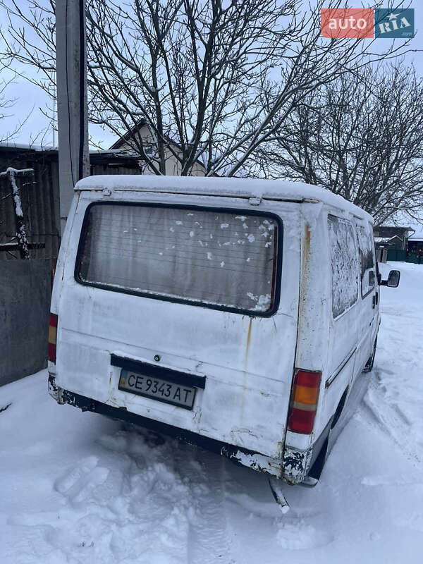 Мінівен Ford Transit 1988 в Чернівцях