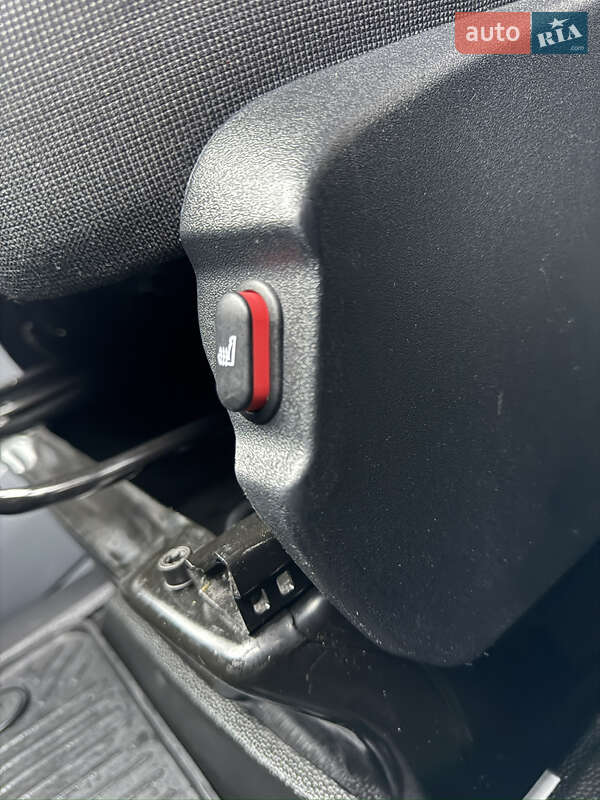 Вантажний фургон Ford Transit 2019 в Рівному