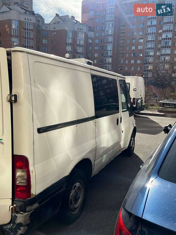 Грузовой фургон Ford Transit 2006 в Киеве