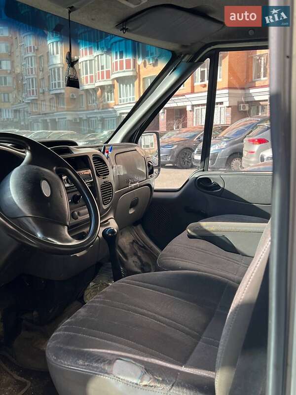 Грузовой фургон Ford Transit 2006 в Киеве