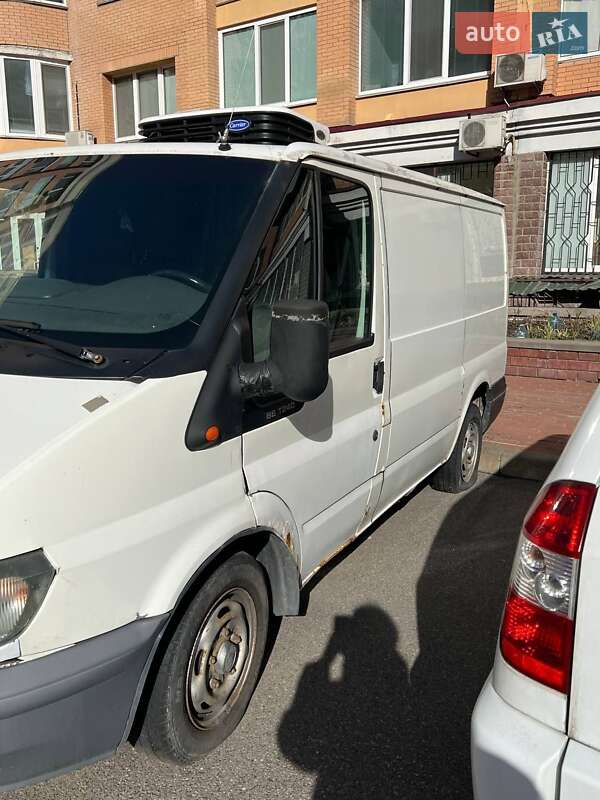 Вантажний фургон Ford Transit 2006 в Києві