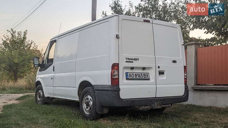 Вантажний фургон Ford Transit 2008 в Зняцеві