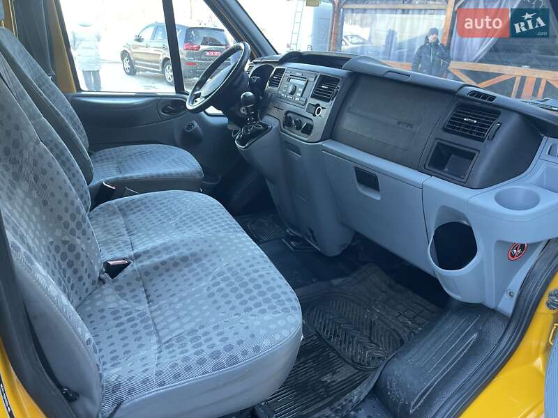 Мінівен Ford Transit 2010 в Луцьку