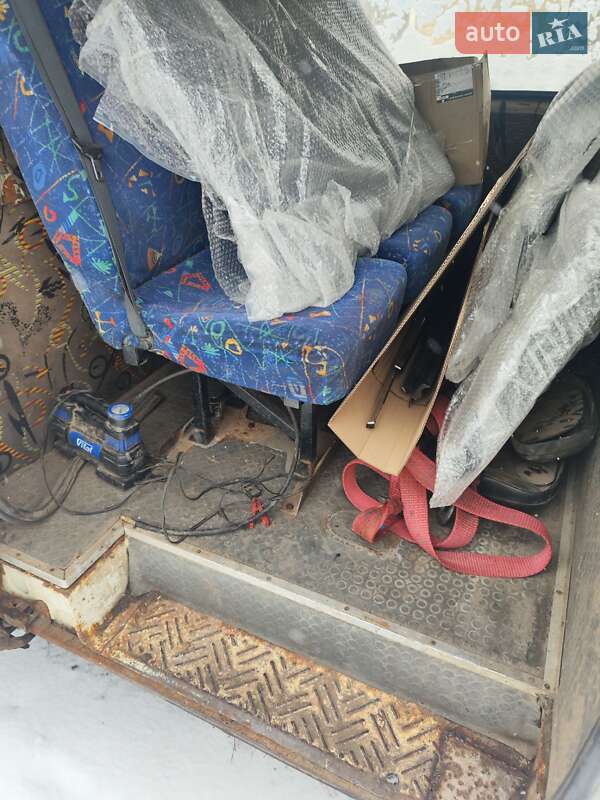 Грузопассажирский фургон Ford Transit 1999 в Славянске