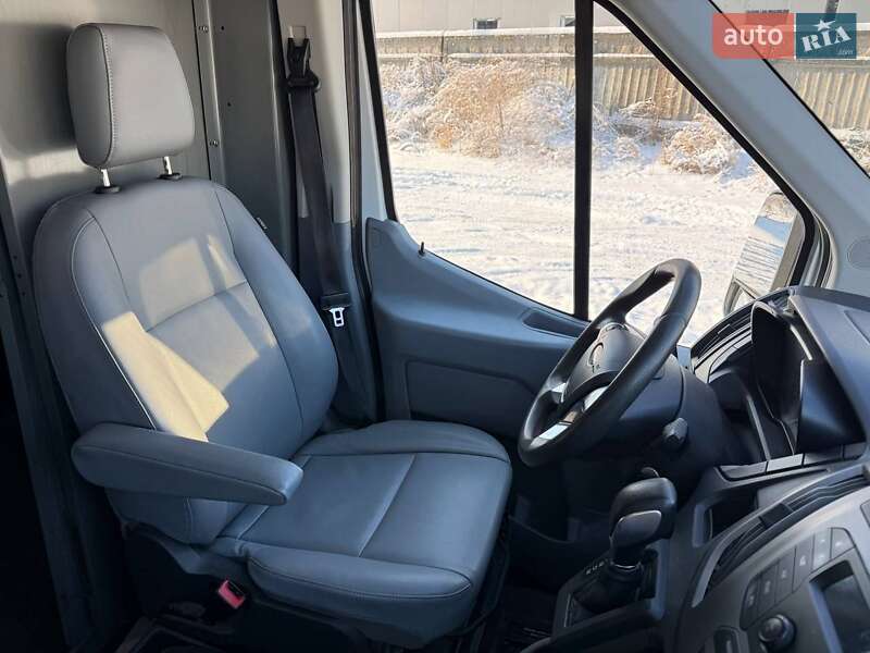 Грузовой фургон Ford Transit 2017 в Киеве