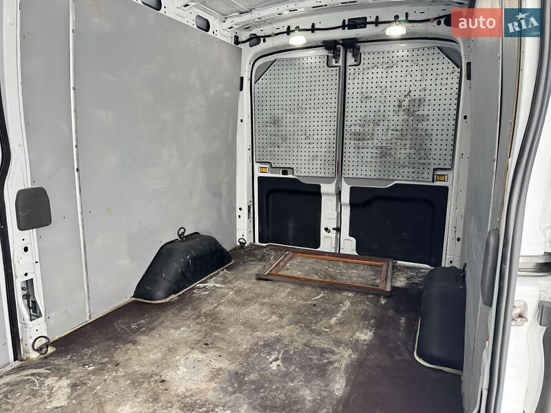Вантажний фургон Ford Transit 2021 в Тернополі