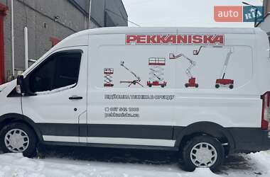 Вантажний фургон Ford Transit 2016 в Києві