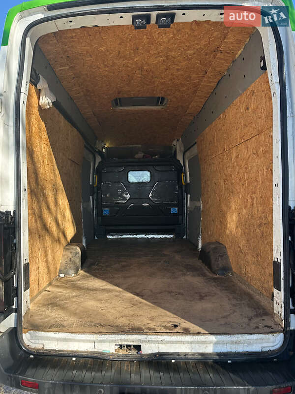 Грузовой фургон Ford Transit 2016 в Николаеве