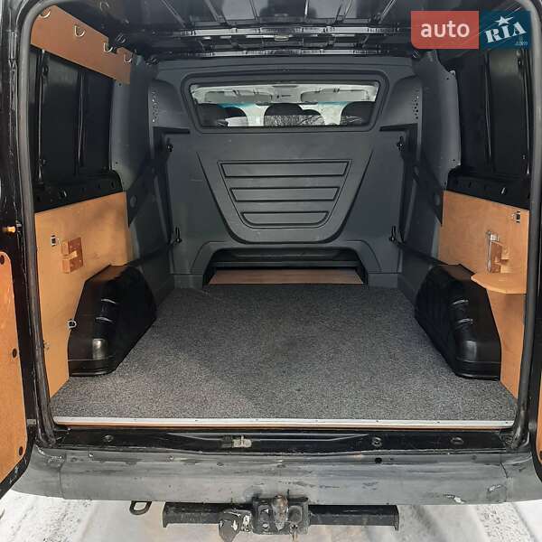 Вантажопасажирський фургон Ford Transit 2011 в Полтаві