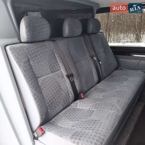 Вантажопасажирський фургон Ford Transit 2011 в Полтаві